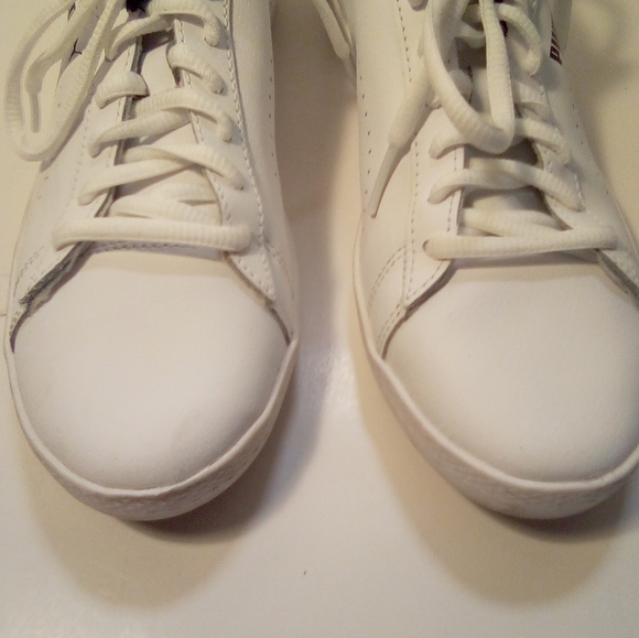 Puma Vintage Womens Leather Low Top Soft Foam Comfort Insert White Sneakers 6.5 - Picture 9 of 16